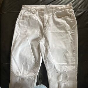Judy Blue White Jeans NWOT/ straight leg.  Size13/31